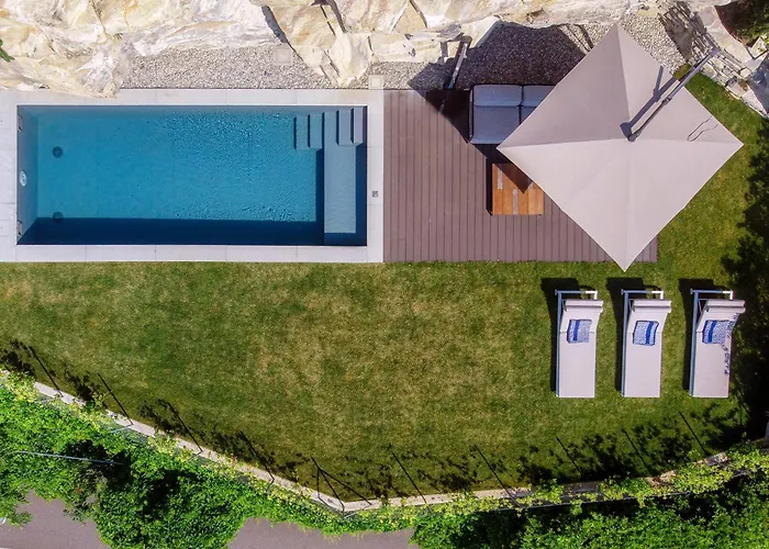 ヴィラ The Rock - By Myhomeincomo