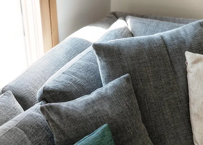 The Rock - By Myhomeincomo Carate Urio