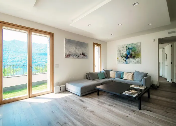 ヴィラ The Rock - By Myhomeincomo Carate Urio