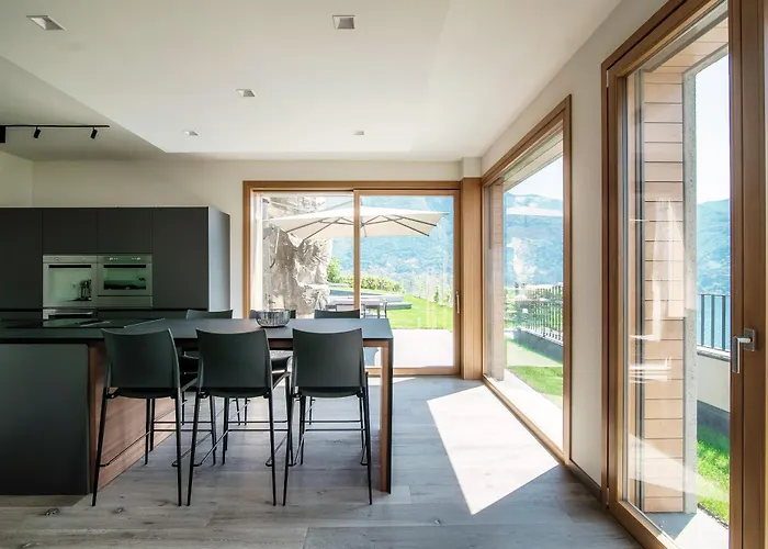 The Rock - By Myhomeincomo Carate Urio