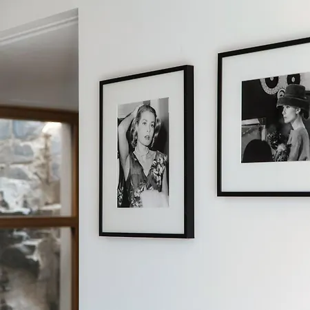 The Rock - By Myhomeincomo فيلة